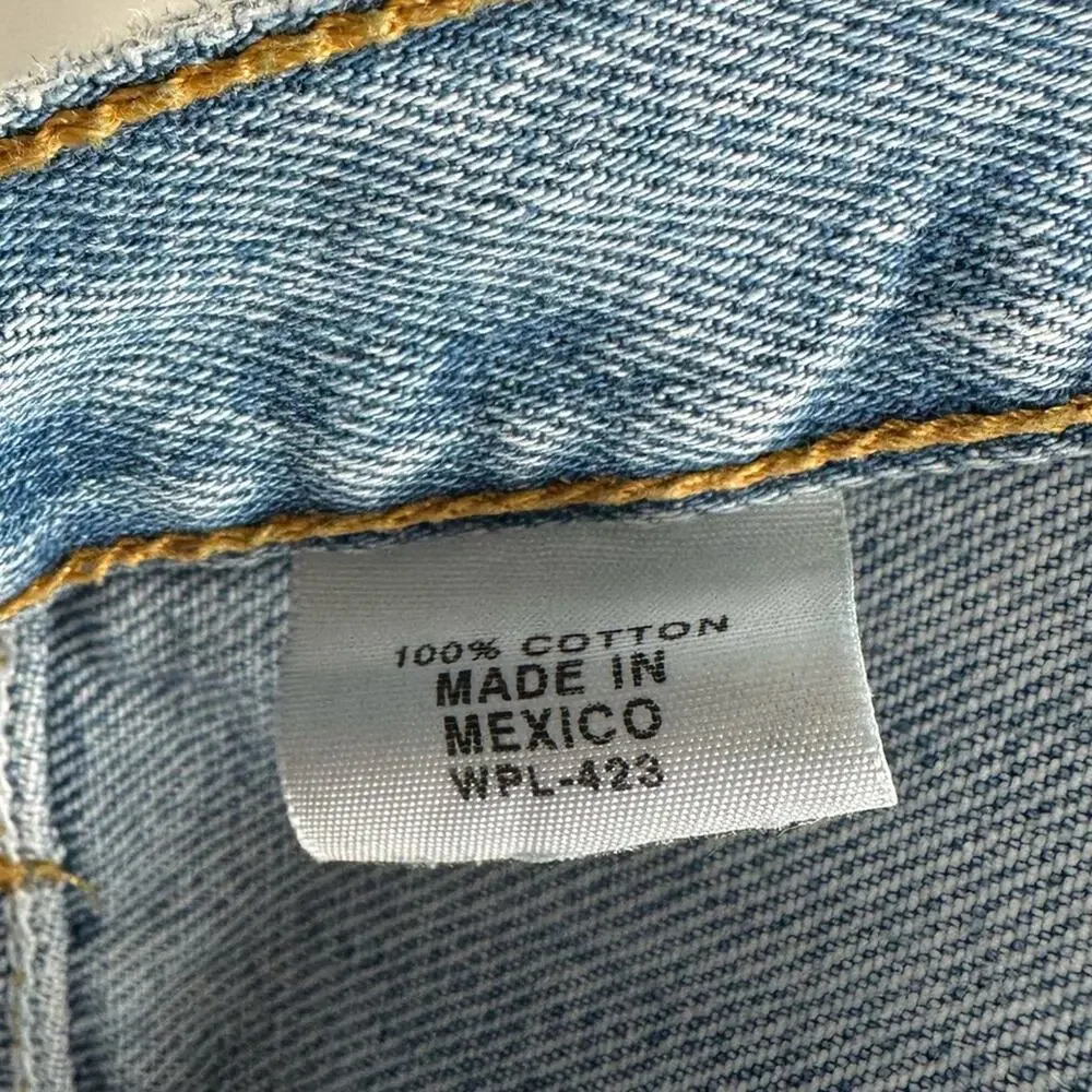 Vintage 90’s Levi’s 501 Denim Blue Jeans Size 31x32